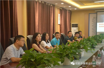 成都經濟技術開發區國有資產投資有限公司董事長張曉峰一行赴CDAD天府創新中心項目調研交流